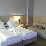 Hotel Brunnenhof 3*
